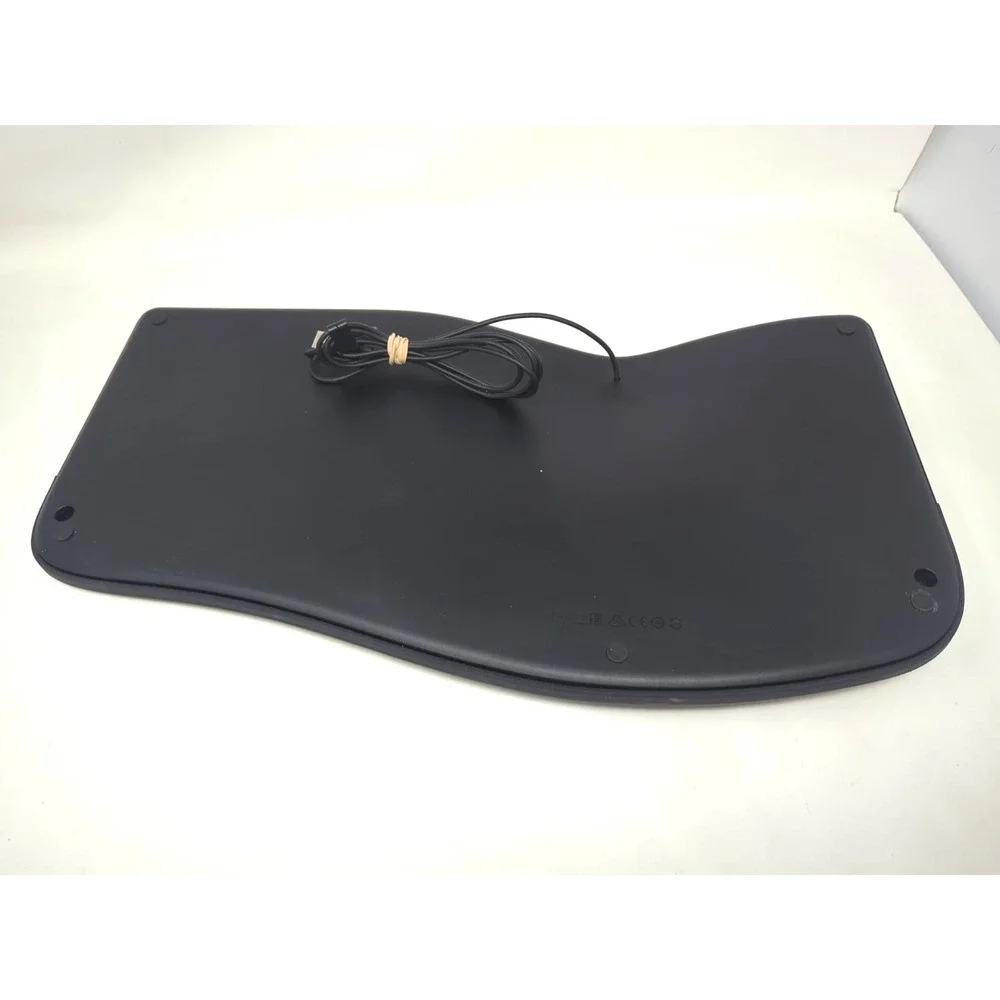 Microsoft - Ergonomic Full-size USB Wired Mechanical Keyboard - Black Model 1878